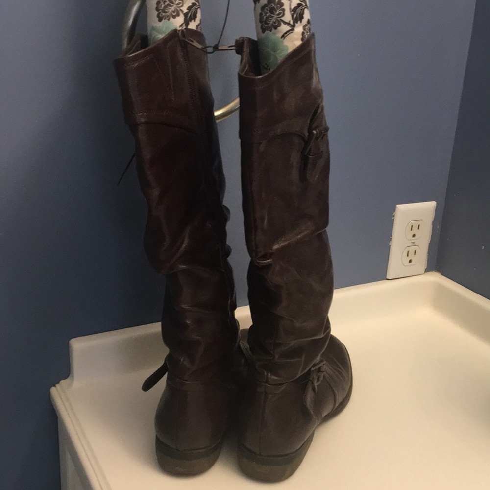 Women’s tall boots